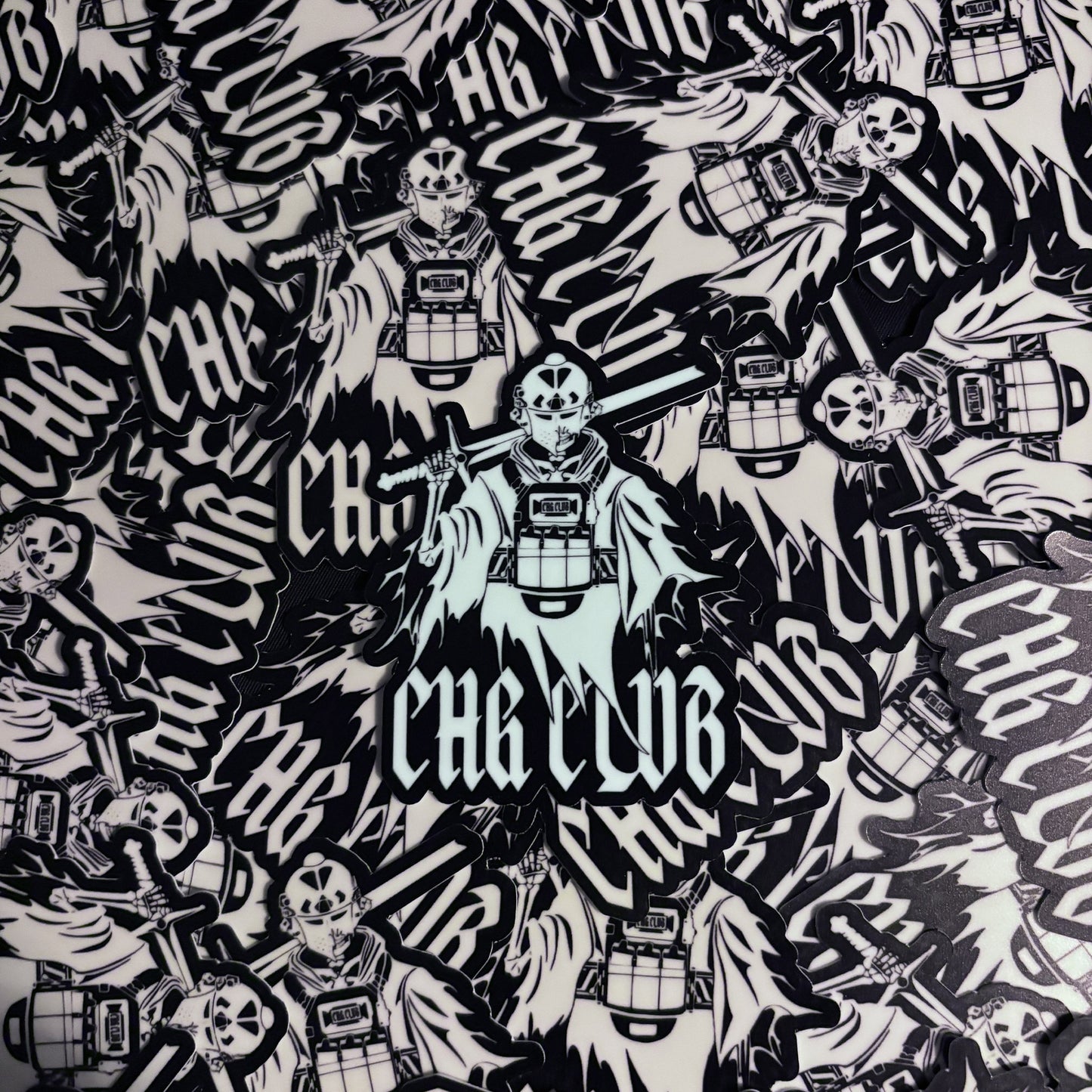 STICKER SKULL KNIGHT PHOSPHORESCENT