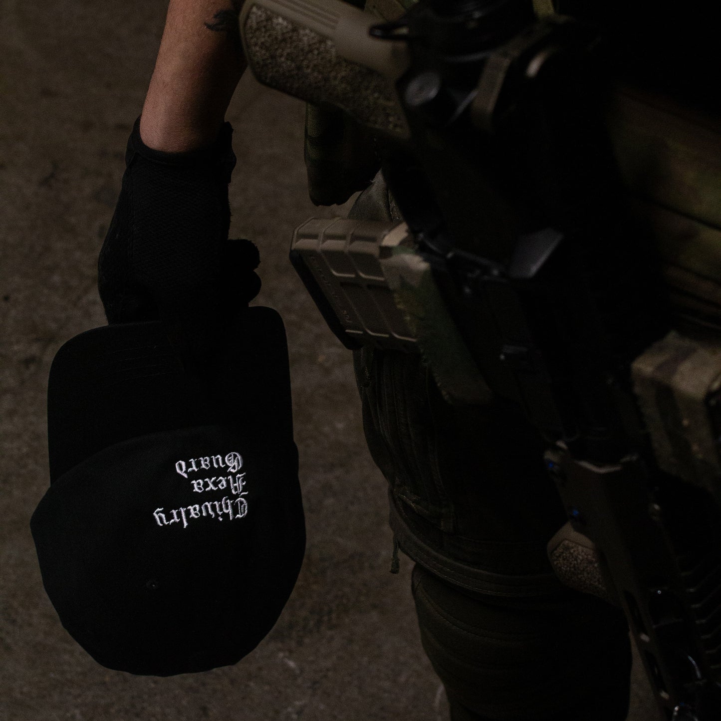 CASQUETTE NOIRE CHIVALRY HEXA GUARD